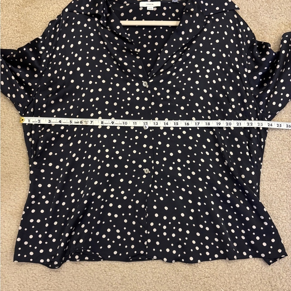 VINCE Silk Tossed Dot Fitted Collar Blouse in Midnight Blue - Picture 10 of 10
